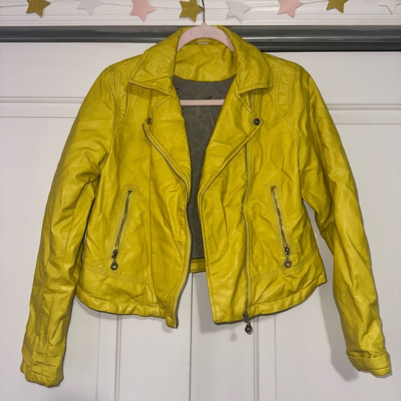 Yellow/gold leather jacket with quilted lining size S - Picture 1 of 5